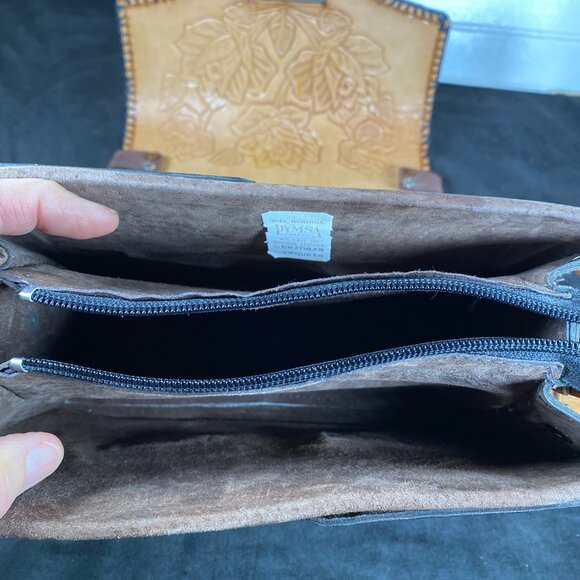 Rare, Vintage Hand Tooled, Medium, Fully Reversible, Mexican Leather Purse , - Picture 13 of 14